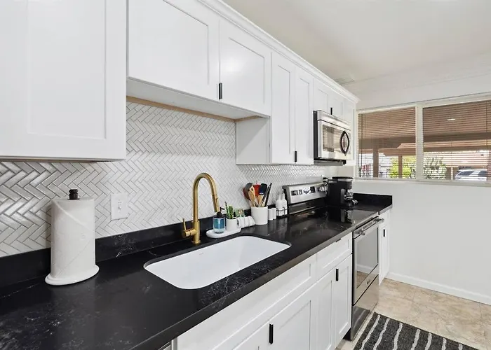 Remodeled Gem - Bocceball - 8 Min To Oldtown