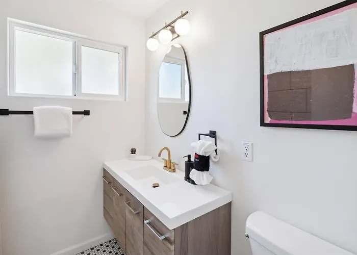 Remodeled Gem - Bocceball - 8 Min To Oldtown * Scottsdale