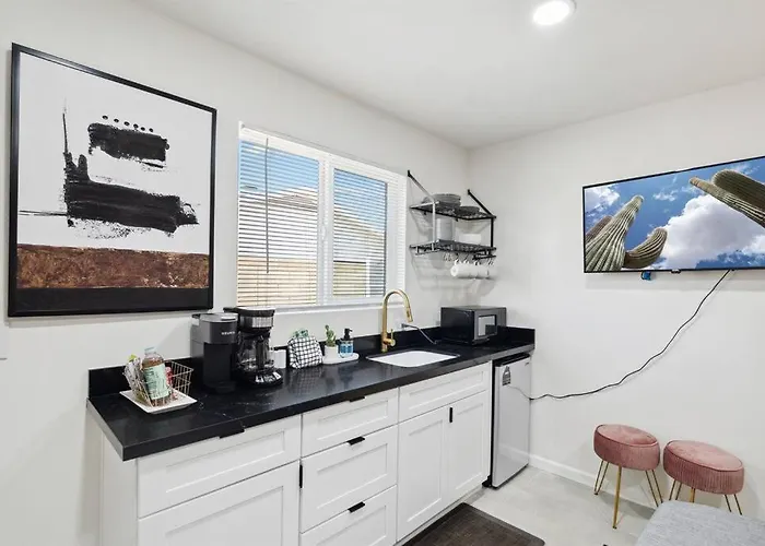 Remodeled Gem - Bocceball - 8 Min To Oldtown